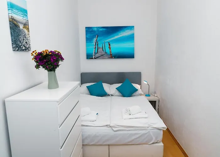 Cozy With Private Terrace * Viena