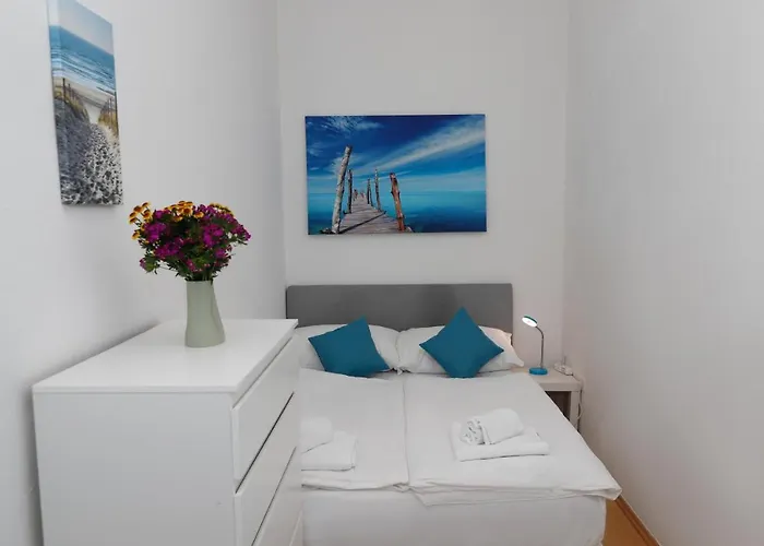 Cozy With Private Terrace * Viena